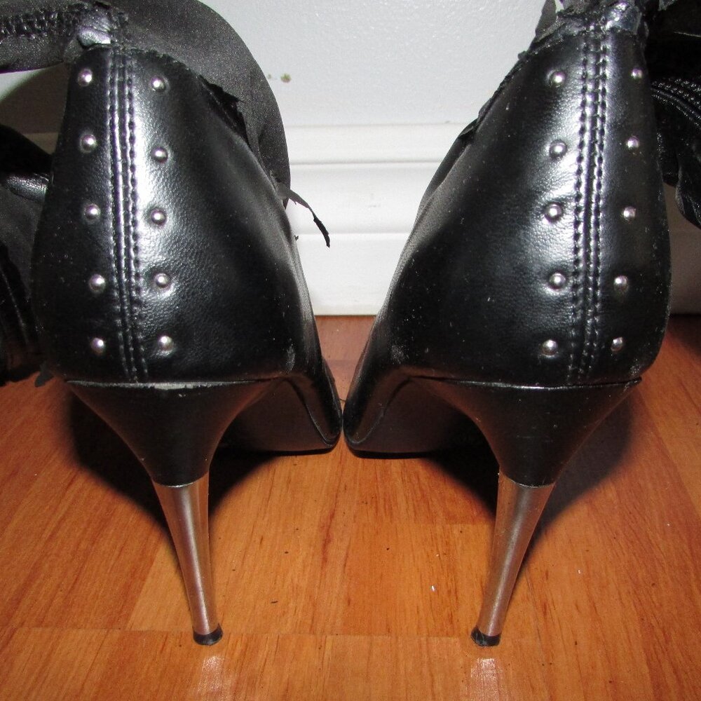 Black Pleather Silver Stiletto Heeled Riveted Boots - Sz 7-7.5